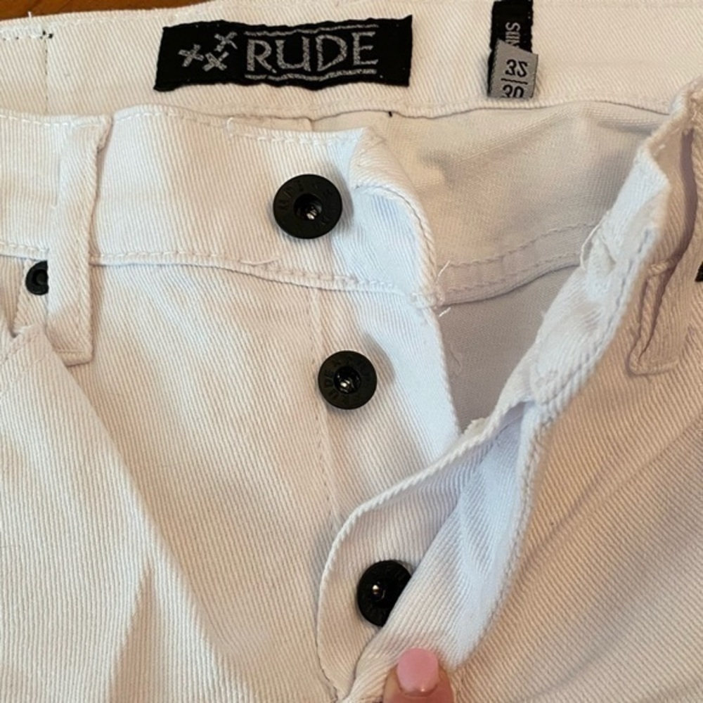 White Jeansβ - Picture 3 of 4